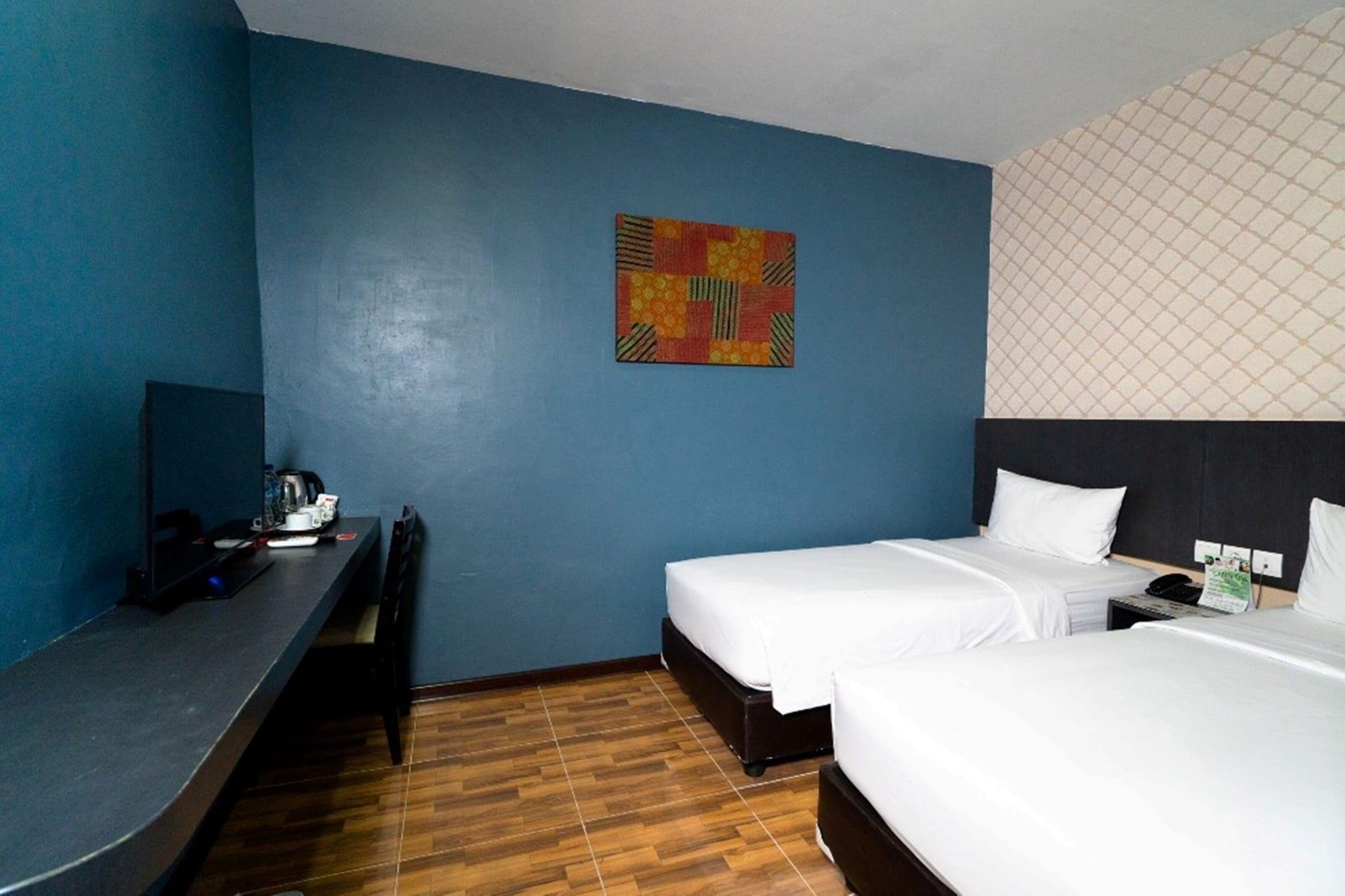CREW EXPRESS Hotel Lubukpakam Zewnętrze zdjęcie