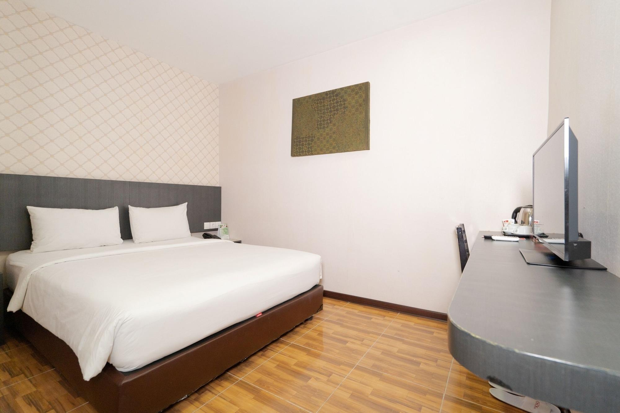 CREW EXPRESS Hotel Lubukpakam Zewnętrze zdjęcie