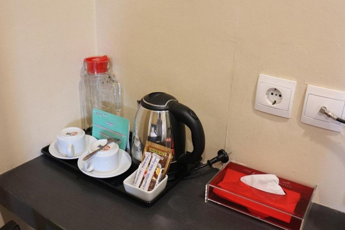 CREW EXPRESS Hotel Lubukpakam Zewnętrze zdjęcie